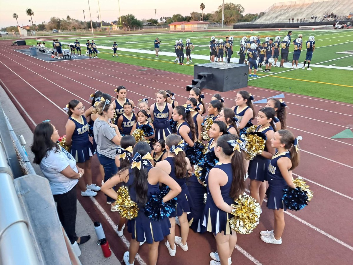 LosCuatesCheer's tweet photo. Our girls did amazing at the game against Resaca on Tuesday.  “We don’t just cheer for the game, we cheer for the love of the game” @LosCuatesMS @LosFresnosCISD https://t.co/LcKpFpu6LX