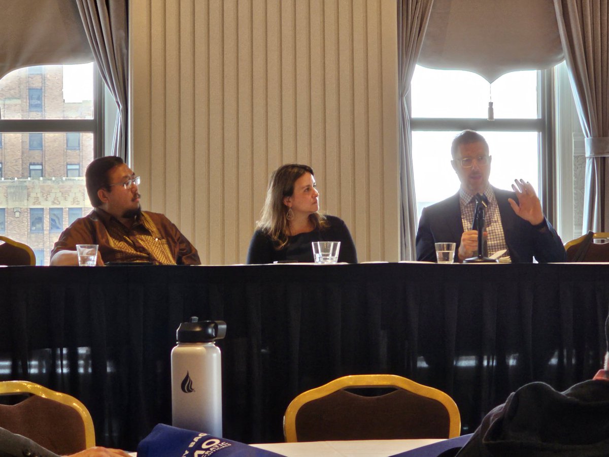 KansasDMO's tweet photo. We had fantastic panels and excellent speakers. It was a great day of camaraderie and learning for all!

#DMOSummit https://t.co/VmOa4nOjq2