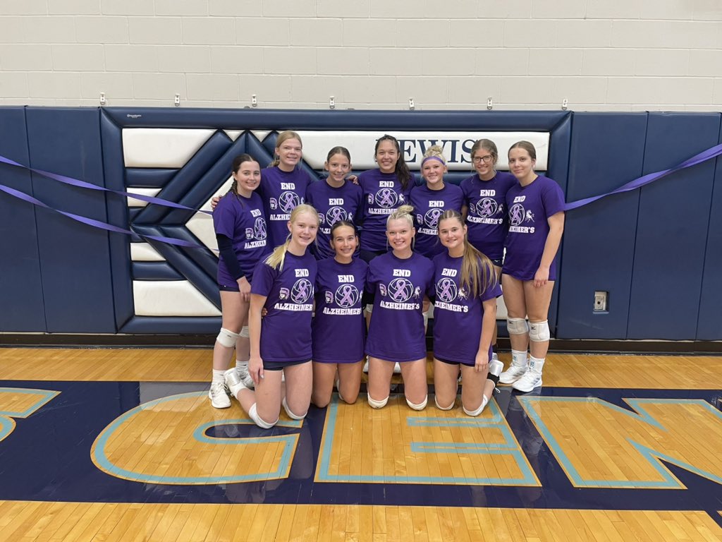 Your Titans hosted Shen tonight for our End Alz Night. JV started the with a 2-0 win 25-8, 25-14. Varsity finished the night with a 3-0 win 25-17, 25-19, 25-14. A big thanks to the Walk to End Alzheimer’s Foundation for coming out to help us support such a great cause! #LCVB 🏐💜