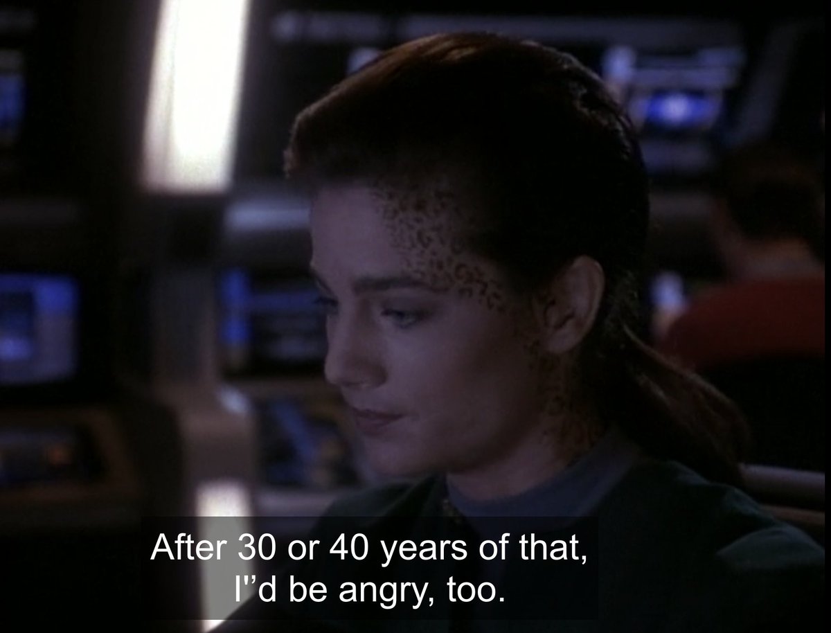 we interrupt this war to bring you a sapphic moment from Jadzia Dax
