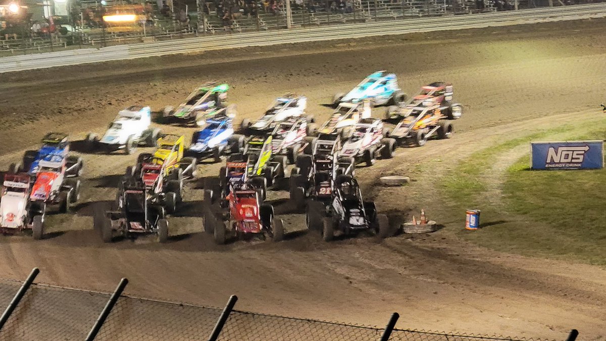 4 wide Sprint salute