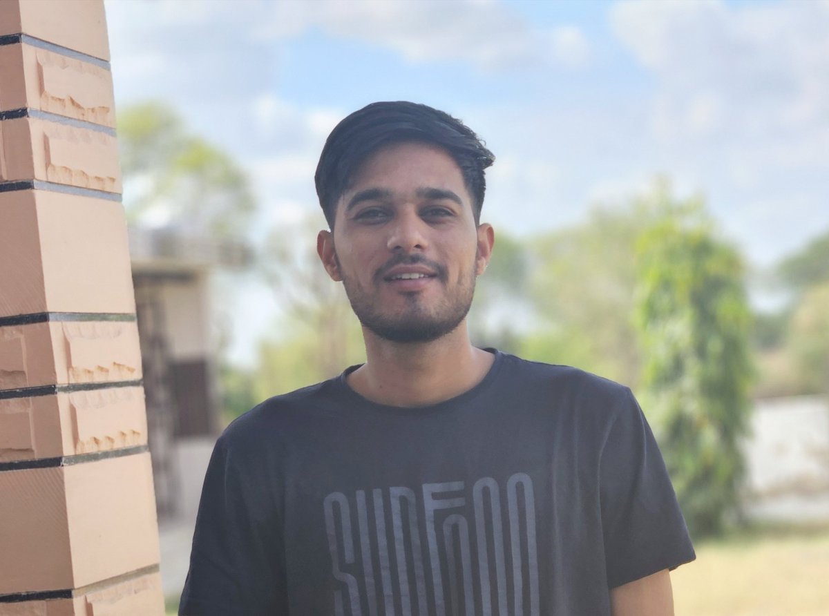 ManishC38939365's tweet photo. कौन बताता है समंदर का रास्ता नदी को
जिसे मंजिल का जुनून है वो मशवरा नहीं लेते
- गौरव उपाध्याय
#good_morning https://t.co/DZea75ScUu