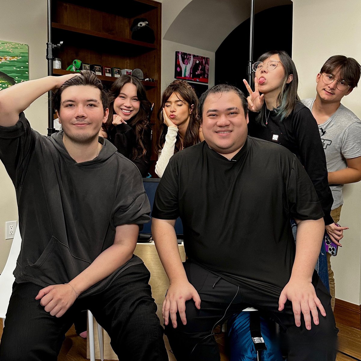 OfflineTV's tweet photo. YOU LAUGH YOU DIE 🤭🪦💀

Brodin ran out of torture ideas so he decided to start killing off members 🤝

Link in replies! https://t.co/b0aGJdnDZV