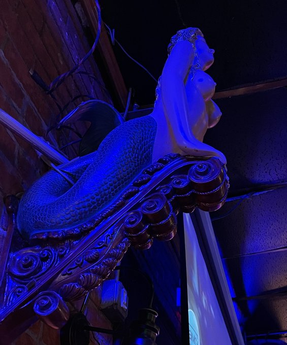 Do ships still need a maiden masthead? I think that might be my calling 🤔 https://t.co/8fNNst33oY