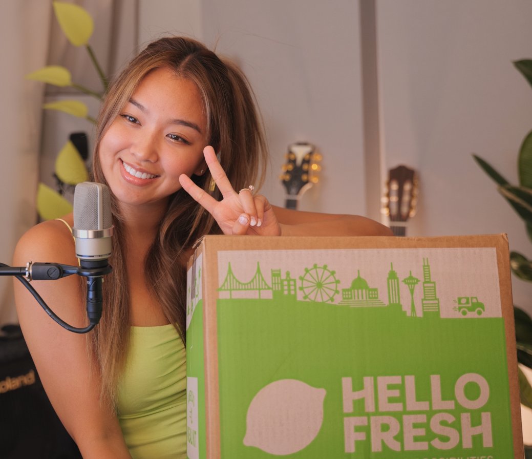 narindipity_'s tweet photo. Yaaaay my @HelloFresh box is here!! Unboxing it on stream right now :) Use code POGHF113079 for 50% off plus free shipping at https://t.co/9dSBUcMTqT #ad https://t.co/fUZWP3d0Kh
