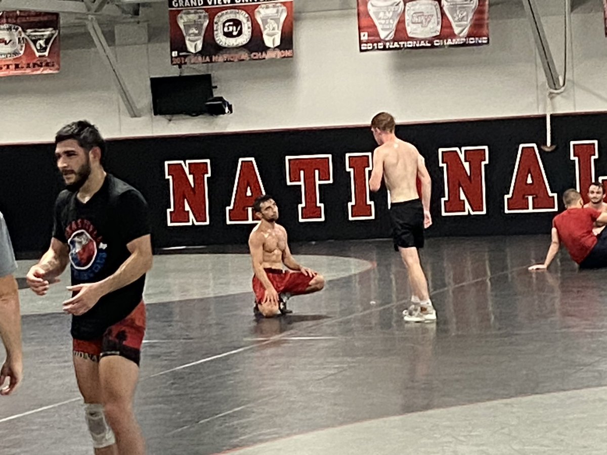 Thank you Grandview wrestling and  <a href="/NickMitchell_GV/">Nick Mitchell</a> <a href="/_g_henderson_/">Grant Henderson</a> for the amazing visit and great workout today!