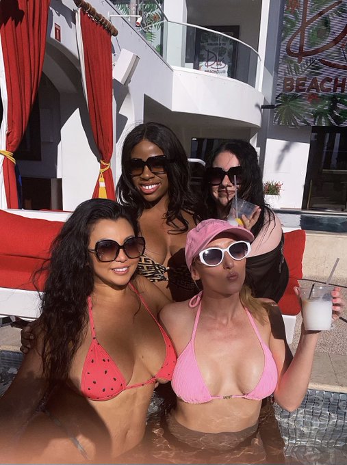 Such a fun time!! @f_ckkaiya @Cervantes1127 @KrystalDavisXXX my favorite gals 🥰🥰 #Besties I love you<a class="tags" href="/tag/f_ckkaiya">@f_ckkaiya</a><a class="tags" target="_blank" title="On Twitter" href="/?out=eyJ0eXAiOiJKV1QiLCJhbGciOiJIUzUxMiJ9.eyJpYXQiOjE3MjE1NDUzNDksImlzcyI6InR3cG9ybnN0YXJzLmNvbSIsIm5iZiI6MTcyMTU0NTM0OSwiZXhwIjoxNzUzMDgxMzQ5LCJyZWRpcmVjdF91cmwiOiJodHRwczovL3R3aXR0ZXIuY29tL0NlcnZhbnRlczExMjcifQ.lHEUbtRmlWdGtBCqfJCNChO3KwYwzGJU-8i-DgJQIQuPN998YXAgW38y62ZXe3dBYMecKE26_TNoQhcpBbn83w">@Cervantes1127</a><a class="tags" href="/tag/krystaldavisxxx">@krystaldavisxxx</a><a href="/tag/besties"class="tags"><span>#besties</span></a>