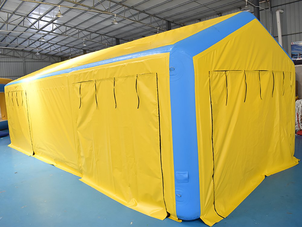 Bouncia8's tweet image. Any ideas about how to choose water inflatables? #waterinflatables