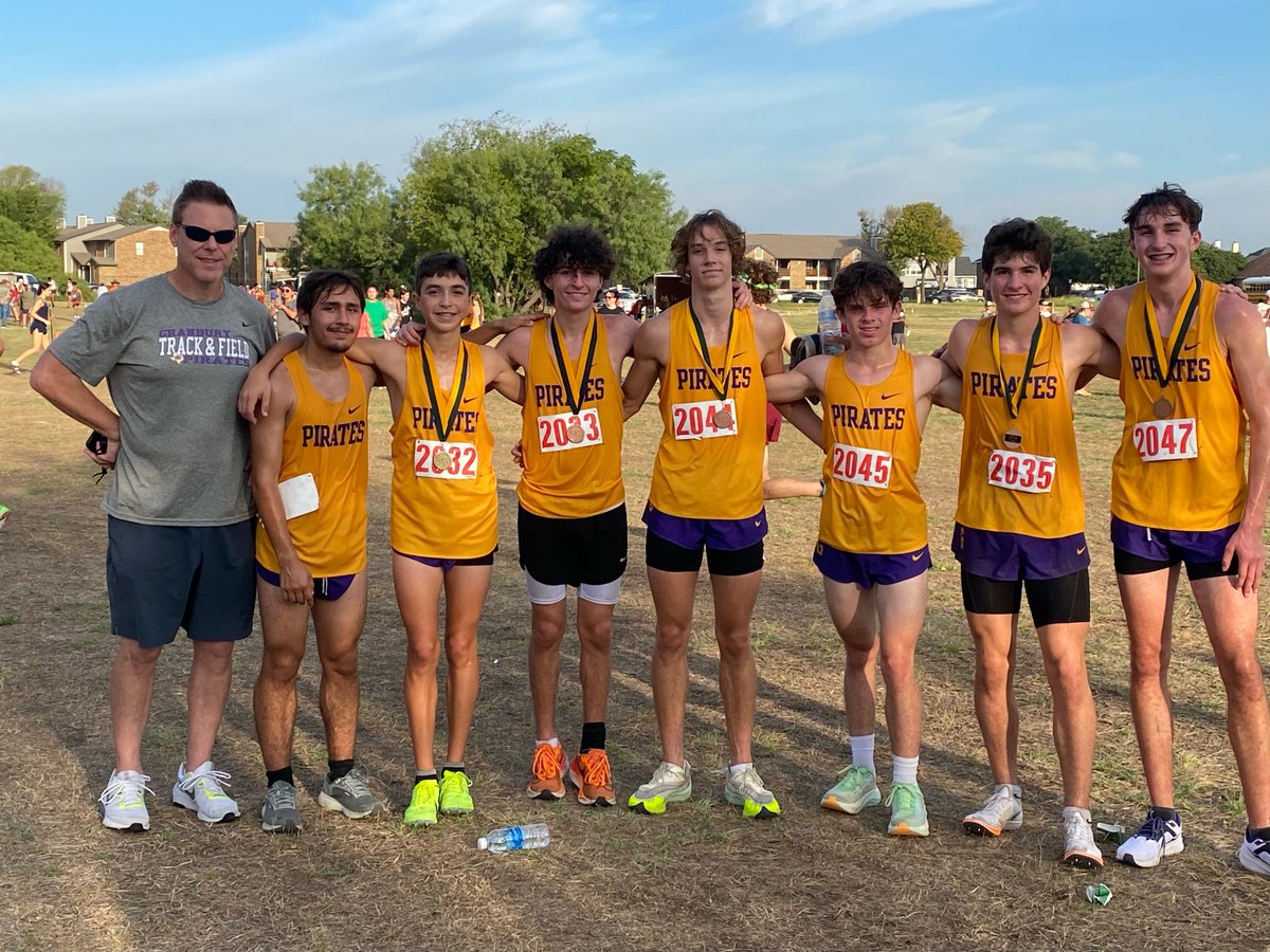 The Men's Varsity Cross Country team got first overall at the Birdville meet today. Jaxon Glenn 1st, Alec Wilkinson 5th, Aiden Lemens 6th, Bryce Young 7th, Bryan Hailey 12th, Jacob Wolfe 25th, and Aiden Turpin 27th.
