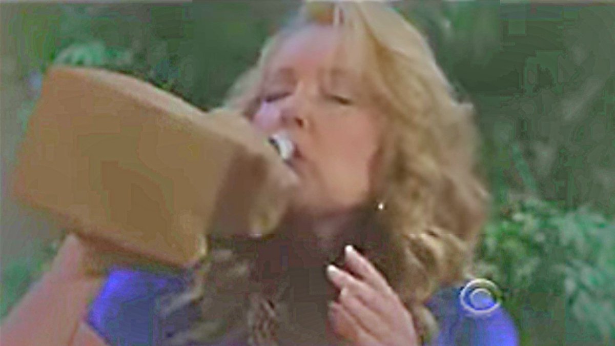 <a href="/rickistheone/">rick_rico</a> <a href="/YandR_CBS/">Young and Restless</a> In Chancellor Park Killin that bottle of Vodka