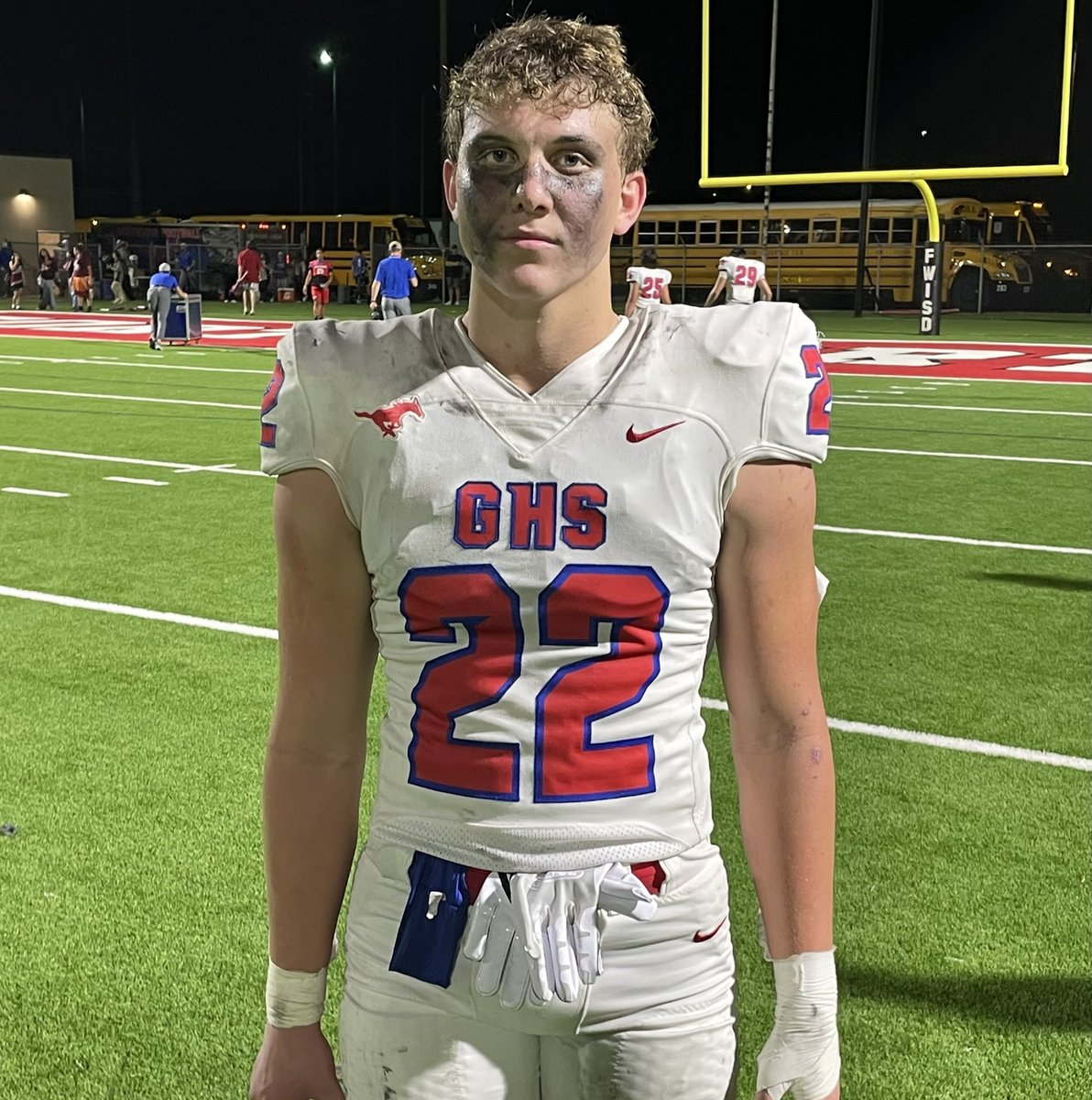 Rondale Carridine made a huge season debut for Grapevine tonight but we can’t forget TE @BradyWags22 who also made his debut. 6-3, 230 First team all district 2022. Threw some key blocks. 11 offers on his 247 including a few Ivy League & Military academies #txhsfb #uncommitted
