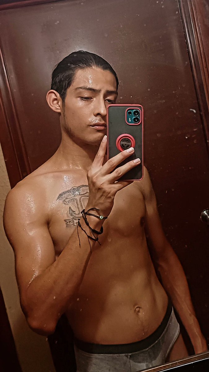 RazoJafeet's tweet photo. Ta potente el calorcito 🥵 https://t.co/qTCHCuxNpp