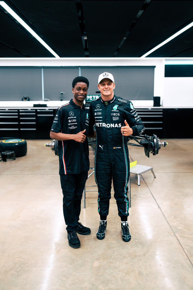 MensahRacing & Academy Driver   Aaron recently completed a weeks of work experience with @mercedesamgf1 through @DrivenByUs 

During the week he had the chance to meet @mickschumacher have a conversation about their respective racing careers. 

#WorkExperience #Placement #Drivers