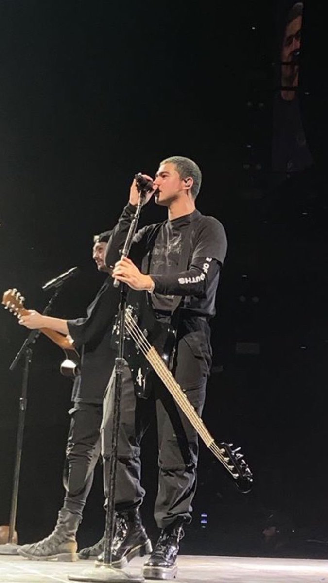 tearsofcaroline's tweet image. i’m gonna munch