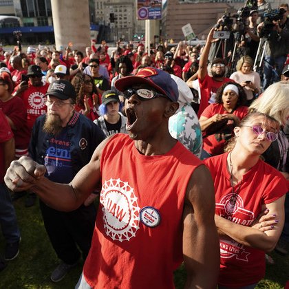 mmpadellan's tweet photo. Donald trump is a desperate LIAR.
How desperate?

So desperate that he's planned a phony photo op with striking auto workers in Detroit instead of attending the 2nd presidential debate, in which he would have been soundly thrashed.

He's trying to pretend like he's a man of the little working folks, saying that he's “always had their back.”

That statement has been untrue for decades, almost as long as people have known who trump is. Going back decades, trump has a notorious history of stiffing hundreds of working folks -- carpenters, dishwashers, painters, and even lawyers. 

In fact, he's been involved in over 3,500 lawsuits because he'd rather go to court than pay these regular working folks for work and services they've already performed in good faith.

His companies were guilty of 24 violations of the Fair Labor Standards Act because he failed to pay overtime and minimum wage fees.

But it's even easier to find recent examples of his anti-union worker stance, specifically when he was in the White House. He appointed people to the National Labor Relations Board, which reversed Obama policies that made it easy for small unions to organize.

The board also eliminated a policy that held employers responsible for labor violations by subcontractors, and trump's appointees to the Supreme Court helped rule against unionized drivers who walked off the job. 

Whether it was recent or a long time ago, trump has made it clear that he is NOT on the side of unionized workers.

REPOST to expose his lies.