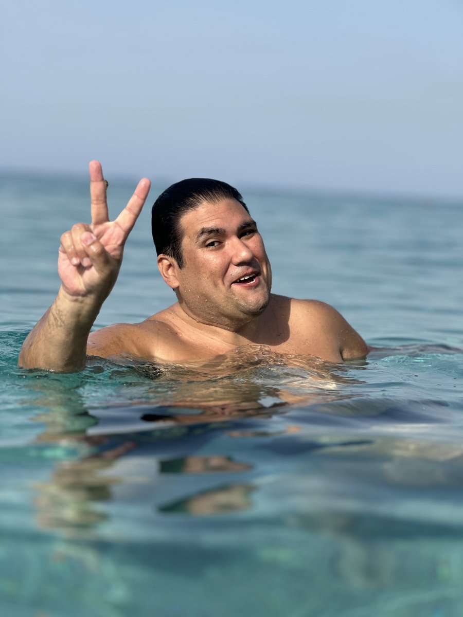 BobCamHD's tweet image. Acá los leo desde Italia, alguna novedad ? O seguimos directo a la #hiper ? #JavierDelay sigue metiéndose las propuestas en el orto? #Massa llega al 10 de diciembre?
Sinceramente, me chupa un huevo. Pero me da pena por mi país #Argentina 
Un saludo a los “kumpas” q lo hicieron 💩