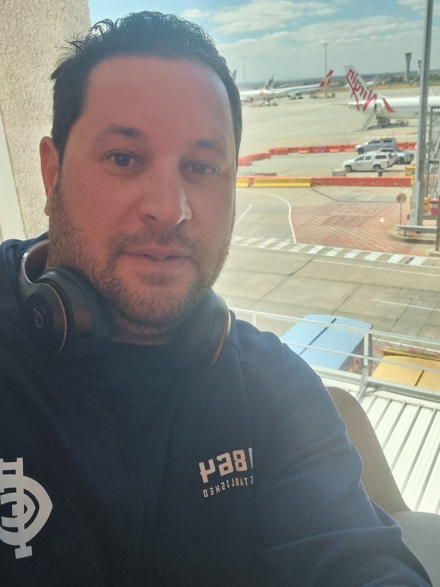 BenyGraham's tweet image. Let's go watch a Prelim. Up the navy blues.