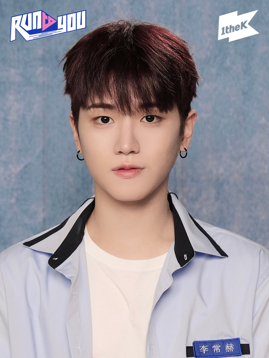 1theK's tweet photo. 기분이 뭣같을 때😡 1초만에 행복해지는 법😇
ㄴ✨하복 #보이넥스트도어✨ 증명사진 보기🔎
원덕후는 실제 이 방법으로 금요일을 530배 더 행복하게 보내고 있답니다👍🏻
#BOYNEXTDOOR's #RUNTOYOU ID photo📸 @BOYNEXTDOOR_KOZ

#런투유 다시보기 👉 https://t.co/CEZoQeb69p https://t.co/55sQXvbJqU