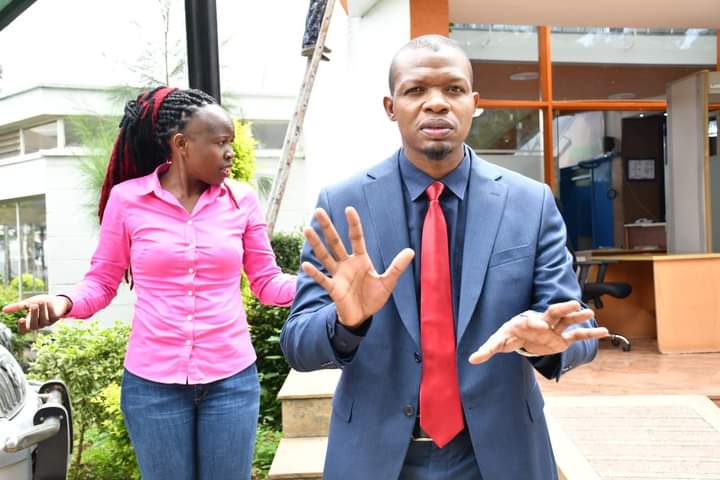 Mambo...vile tunamalizana na hii wiki Roho safi😋😋
Sema present tukutambue!
#Zinga 
<a href="/mwamkondo/">Rashid Mwamkondo</a> 
<a href="/DorahManya/">Dorah Manya</a> 
<a href="/RadioTaifaFM/">KBC Radio Taifa</a>