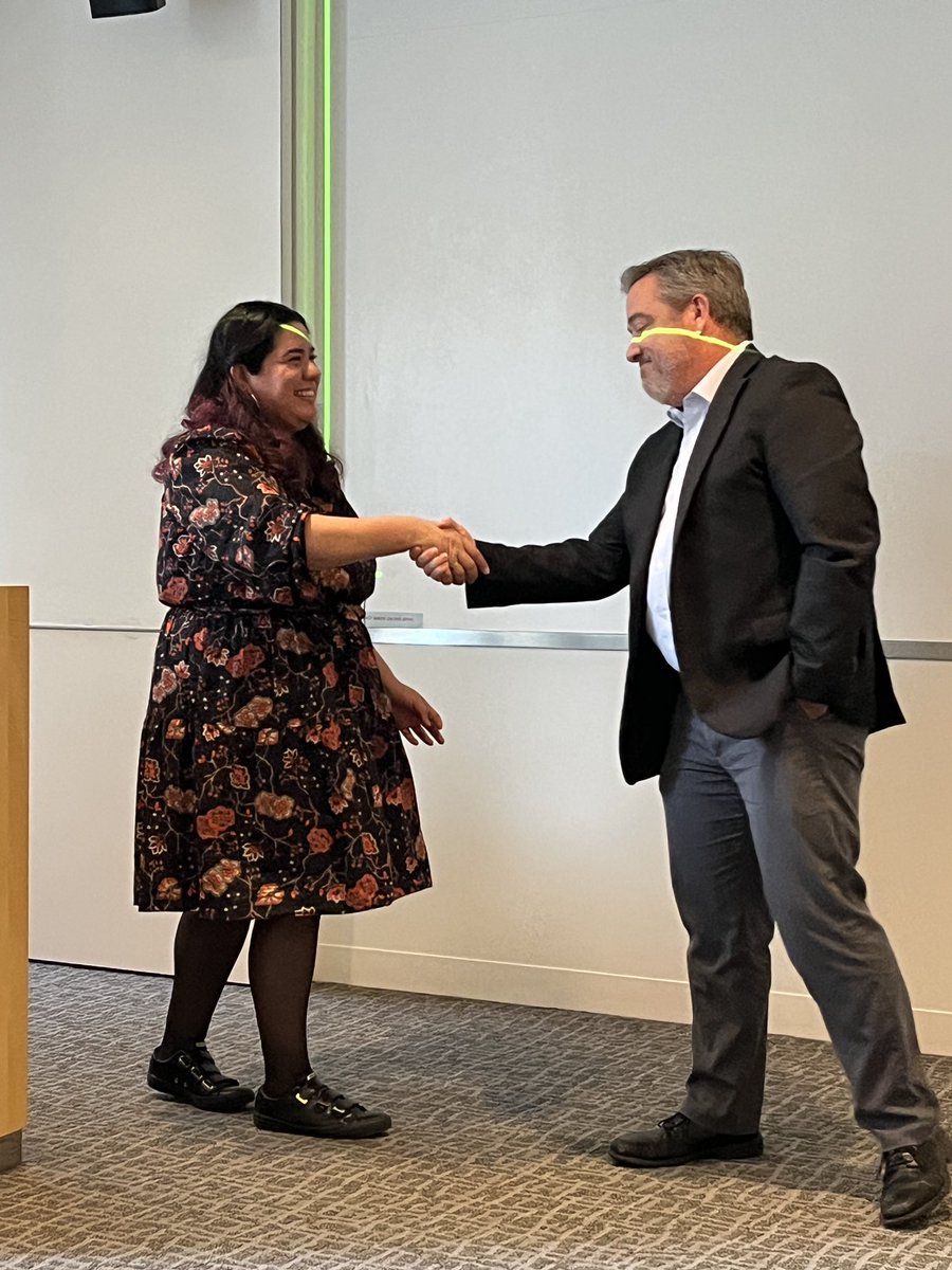 RuthKeri2's tweet photo. Congratulations to @lessleeeh, who publicly defended her doctoral thesis today! Outstanding work discovering novel drug vulnerabilities and combinations for #breastcancer and #LungCancer. First a #CWRUPREP fellow and now a PhD! @CWRUSOM @CleClinicLCM @caseccc #WomenInSTEM https://t.co/Val0mtosSL