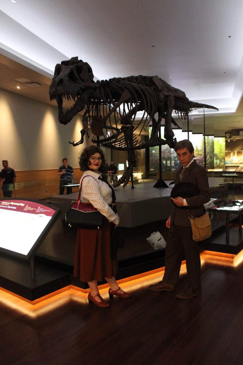 MeanLadyFrmHell's tweet photo. @SUEtheTrex  Are @SharpShotEfx and I your favorite Museum Enthusiasts?  

@FieldMuseum is our favorite place to visit any and all chances we get!!! I love every bit of this museum!! https://t.co/ckxzbBEja8