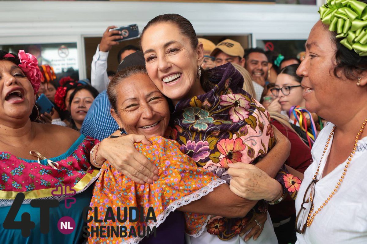 PorlaPrimera_NL's tweet photo. En #Chiapas se siente el amor por la transformación 🫶🏼 hoy la Dra. Claudia Sheinbaum firmó el Acuerdo de Unidad para la Transformación 🇲🇽
#JovenEsClaudia #Sheinials #AMLO #cuartatransformación #4T https://t.co/wr7JEjbIPF