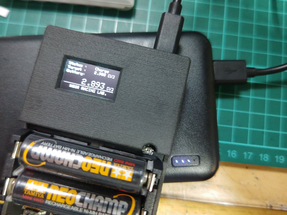 izayoisinya1's tweet photo. NOIRæ§ã®BatteryManagerãå±ãã®ã§ã¢ãã€ã«ããããªãŒã§åäœãã¹ã
åé¡ç¡ãð
ææ¥ãçå±±ã§è©Šããð
#ããåé§
#BatteryManager
#NOIRRACING https://t.co/7G7Rr5dbBQ