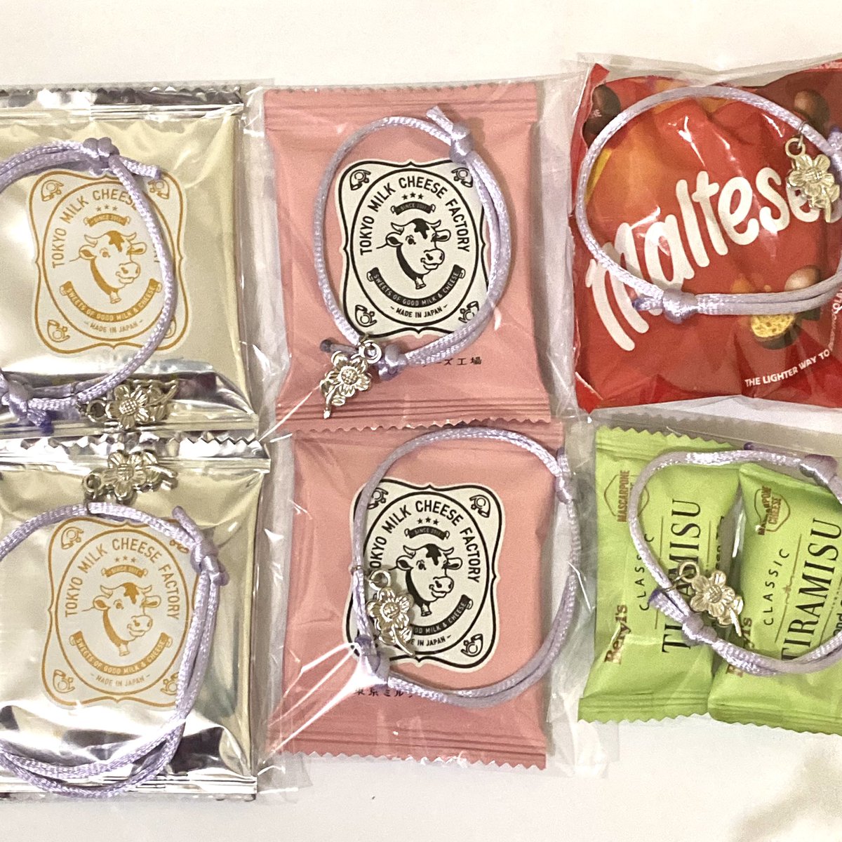 suftcake2's tweet photo. guyss nanti aku jg bagiin freebies ku yg ga aku post previewnya yaa di gbk~

+- 50pcs (untuk yang belum keep/trade freebiesku aja)

SEE U TOMORROWWW 😆😆💟💟 https://t.co/0zt5jT98Je