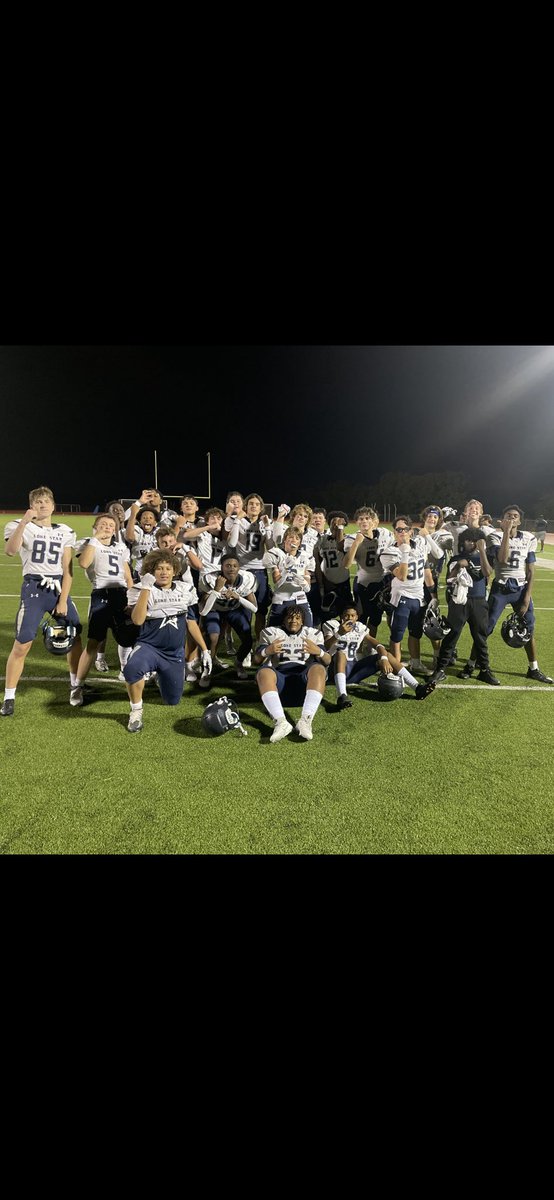 twilsongog's tweet photo. 9th NAVY building something special 🏈🏈🏈🏈  @LSHS_FBRecruits https://t.co/tdBeExaW5O