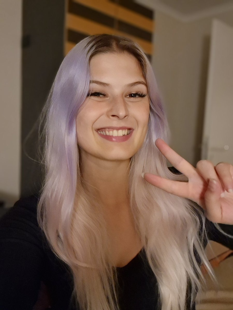 Erstes (oder letztes) Achievement des Tages:  Am Hotel ankommen und mit Guten Morgen begrüßt werden, ohne bisher geschlafen zu haben. <a href="/SonjaZuegner/">Schokito</a> 😁