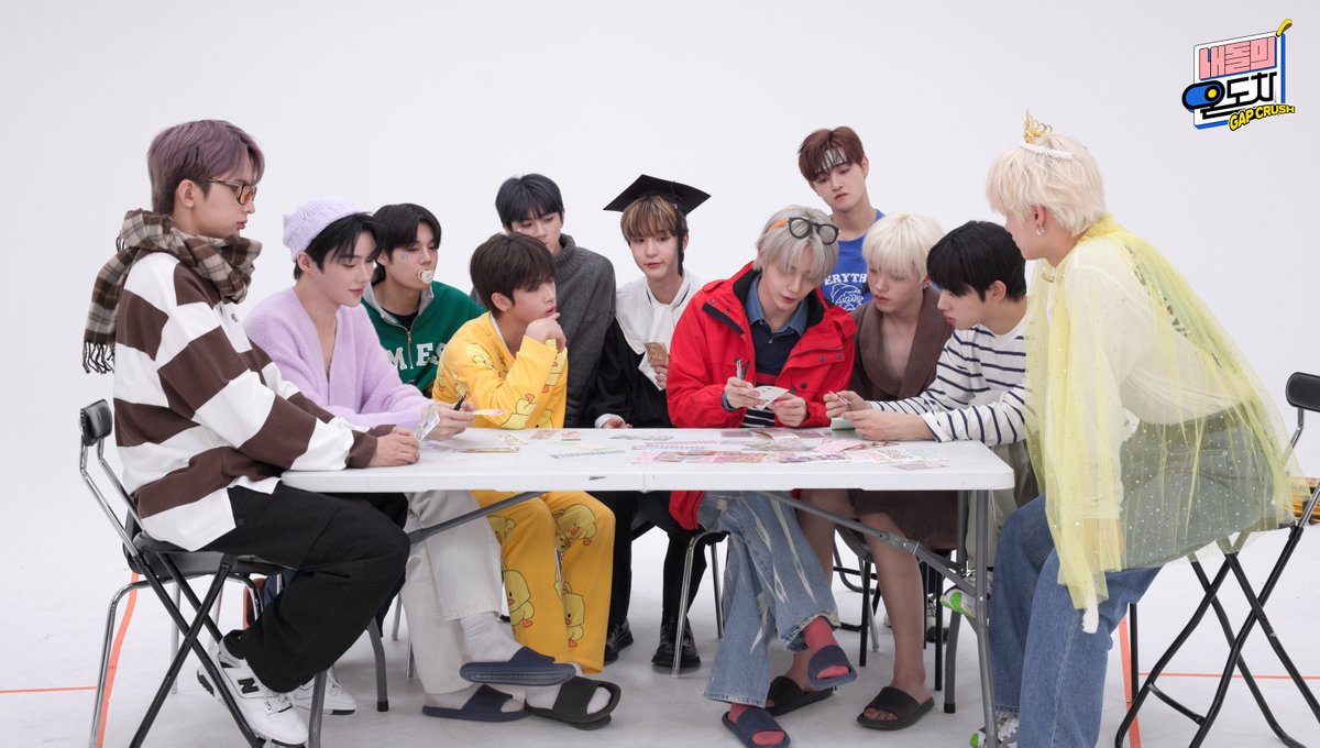 1theK's tweet photo. #판타지보이즈 가 투명색의 세상 위에 하나둘씩 꾸며 새로워진 탑로더가 궁금하다면❓곧 원더케이 #내돌의온도차 에서 만나요🤗
#FANTASYBOYS's <#GAPCRUSH> Coming Soon! @fantasyboys_twt https://t.co/dd4PazFsg2