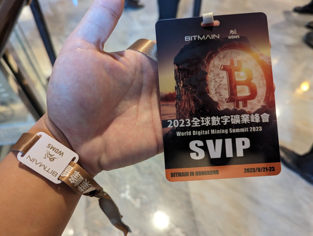 DigiMintLabs's tweet photo. Our co-founder was invited as an SVIP participant at the 2023 Global Digital Mining Summit by #Bitmain. 🚀 

It's a golden opportunity for us to connect with industry elites and share insights. 

#DigiMint #DigitalMiningSummit https://t.co/MXqaftBJgW