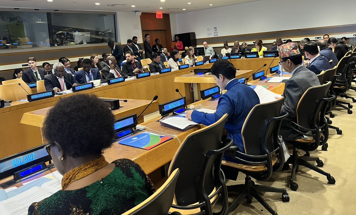 Addressed the ministerial meeting of Landlocked Developing Countries (LLDCs) #UNGA78 

Financing is a key to meeting LLDCs infrastructure needs. 

Developing productive capacity & expanding export base is also crucial. 

Improved trade facilitation is vital to address LLDCs trade