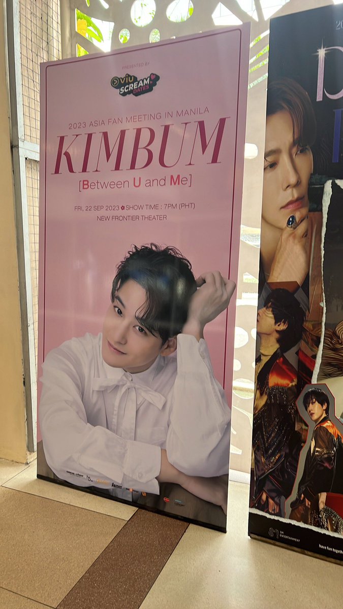 jungkookkee's tweet photo. Where is beomi hiding? 👀👀🕺🏻

#BetweenUandMe_in_MNL #BetweenUandMePH https://t.co/wPYjJvwvCd