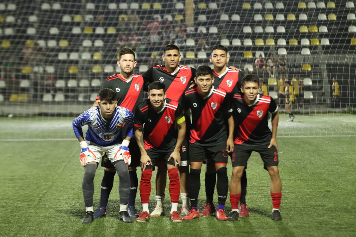 Jaha hese hina👊🏼🔵🔴
Imperix y nada más 🛡⚔️
<a href="/ligadetuiteros/">Más Liga</a>