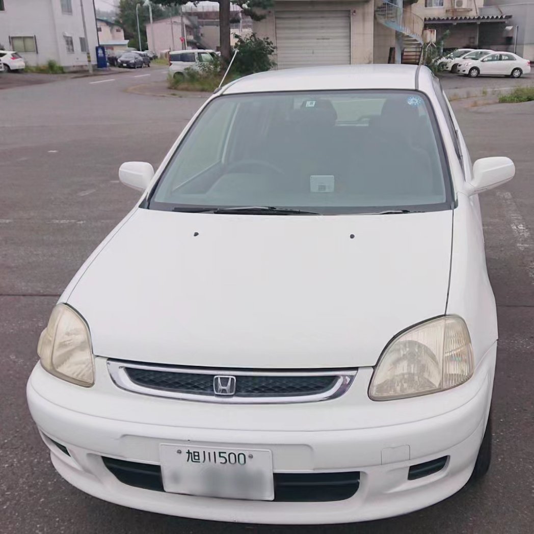 club16net's tweet photo. 代車の #ホンダロゴ が思ったより楽しい。中低速はモリモリ加速するしCVTのレスポンスもいい。軽いしキビキビ動く。
しかもこの代車 #SONY のナビ #navU 付いてるんだぜ！！

「眼鏡外したら実は美人で、しかもお金持ちだった」的代車（ちと褒め過ぎか） https://t.co/IJ05W9VRlu