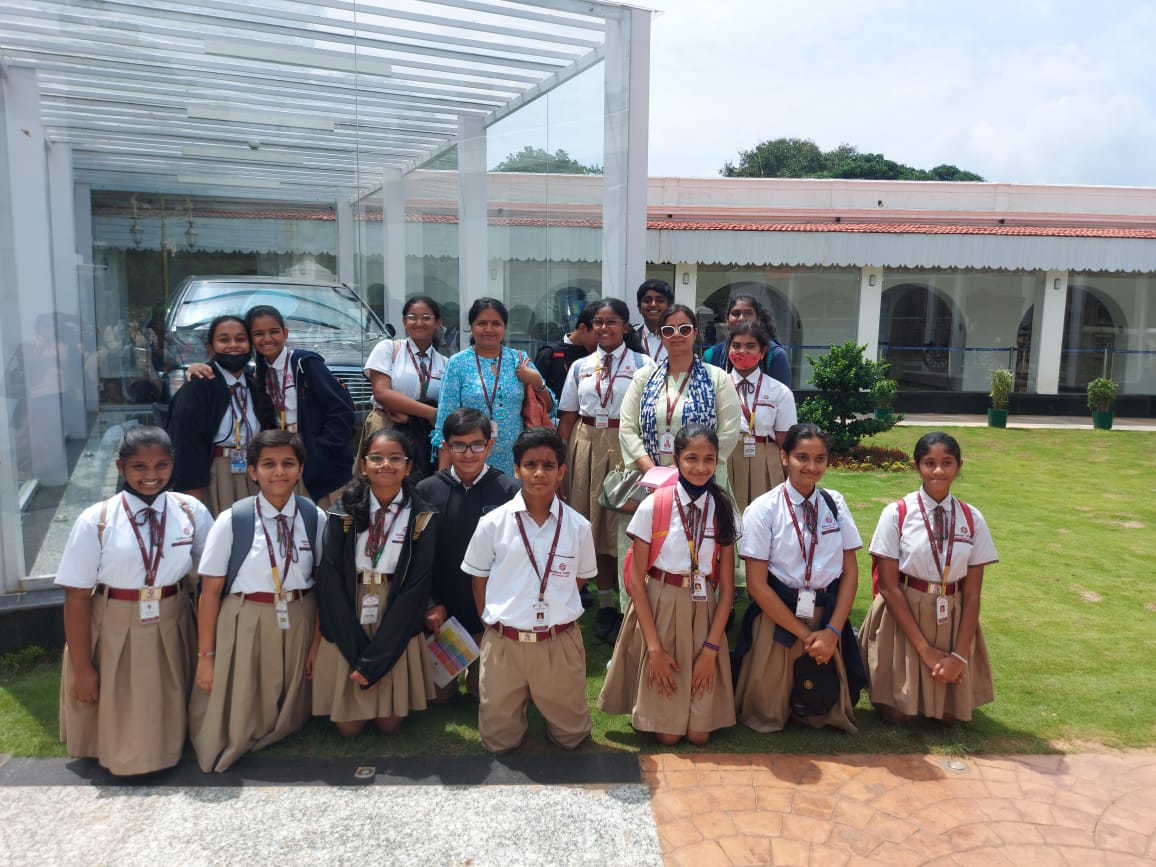 sadhanainfinity's tweet photo. It was indeed a break from the traditional classroom as the students of Sadhana Infinity International School from classes IX and X embarked on an educational trip to the magnificent Rashtrapati  Nilayam on 13 September 2023.
T
#filedtrips #Siis #sadhana #rashtrapatibhvn https://t.co/FE0bhnYRpB