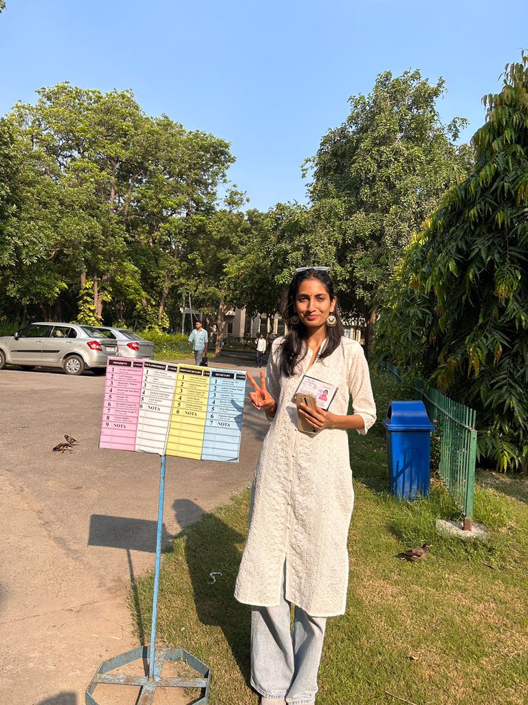 SfiDelhi's tweet photo. I have voted, Have You? 

Happy Polling Day DU! Go cast your vote for students who are willing to fight for you. 

2-2-1-3 
ADITI TYAGI SECRETARY 1 

#DUSU2023 #dusu2213 #sfi4dusu https://t.co/gvg6XbIB8j