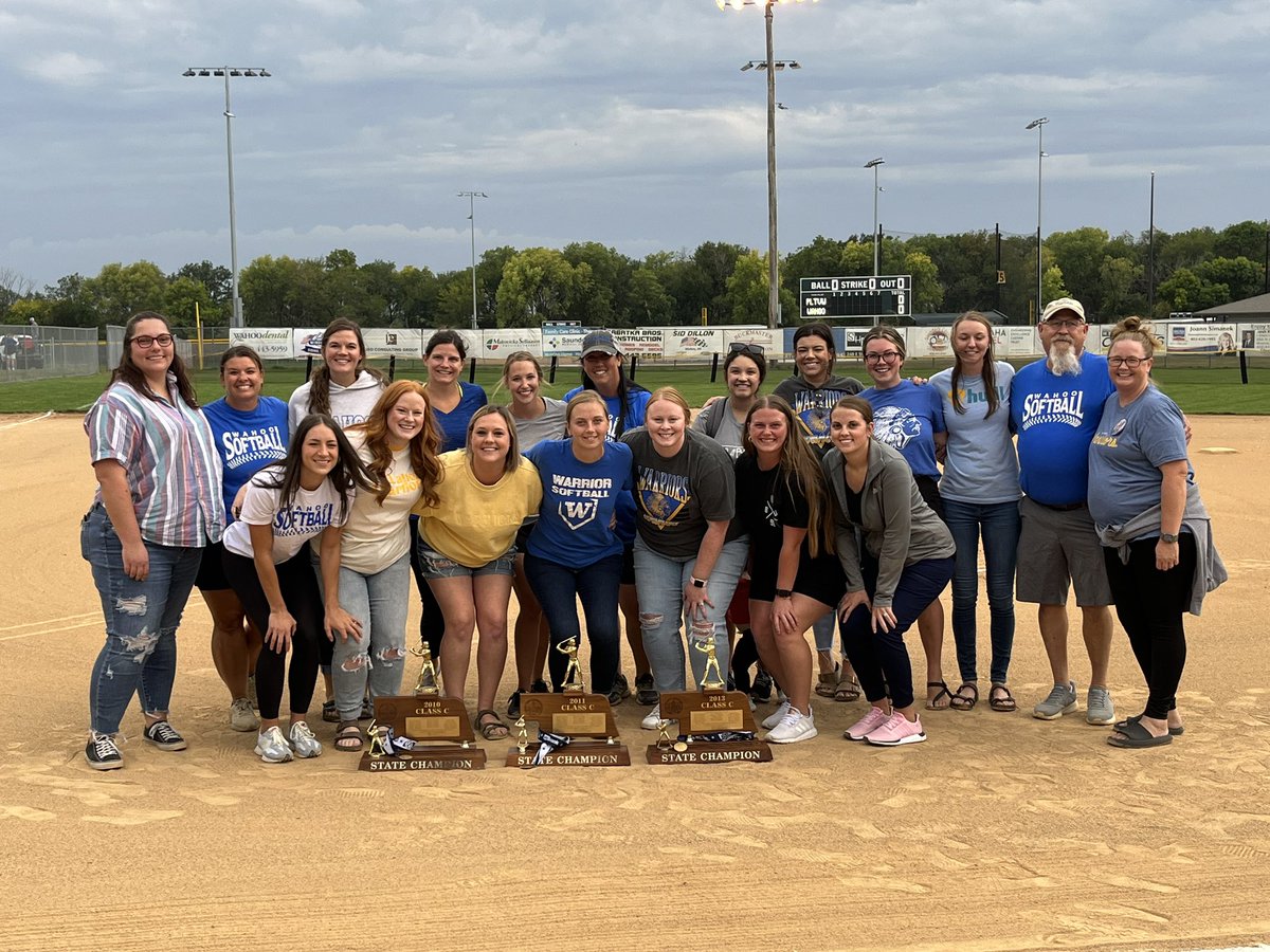 WahooSoftball tweet media