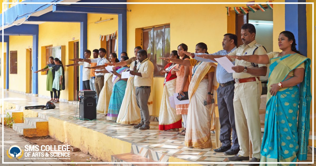 Cherancollege's tweet image. SMS College of Arts &amp;amp; Science marked International Peace Day on Sep 21, 2023. Mr. A. Sekar, Assistant Commissioner of Police, highlighted peace&apos;s vital role. A pledge for peace and harmony echoed. Let&apos;s shape a harmonious future. 🕊️ #InternationalPeaceDay #HarmonyForAll