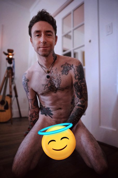 Tongue in or tongue out? 😜 #onlyfans https://t.co/OTHQ6HDNGp<a href="/tag/onlyfans"class="tags">#onlyfans</a>