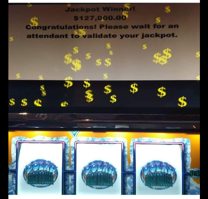 tracy75075's tweet photo. Looking for a high roller man who loves to gamble.... take me as your lucky charm 😜 https://t.co/WM4Uyz7iN2
