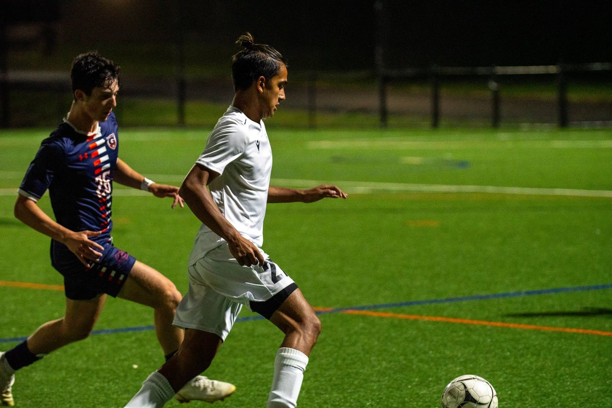 OssiningSoccer's tweet photo. Just a couple from tonight! 
@OSSATHLETICS @OssiningSchools https://t.co/Z3rBOppUHs