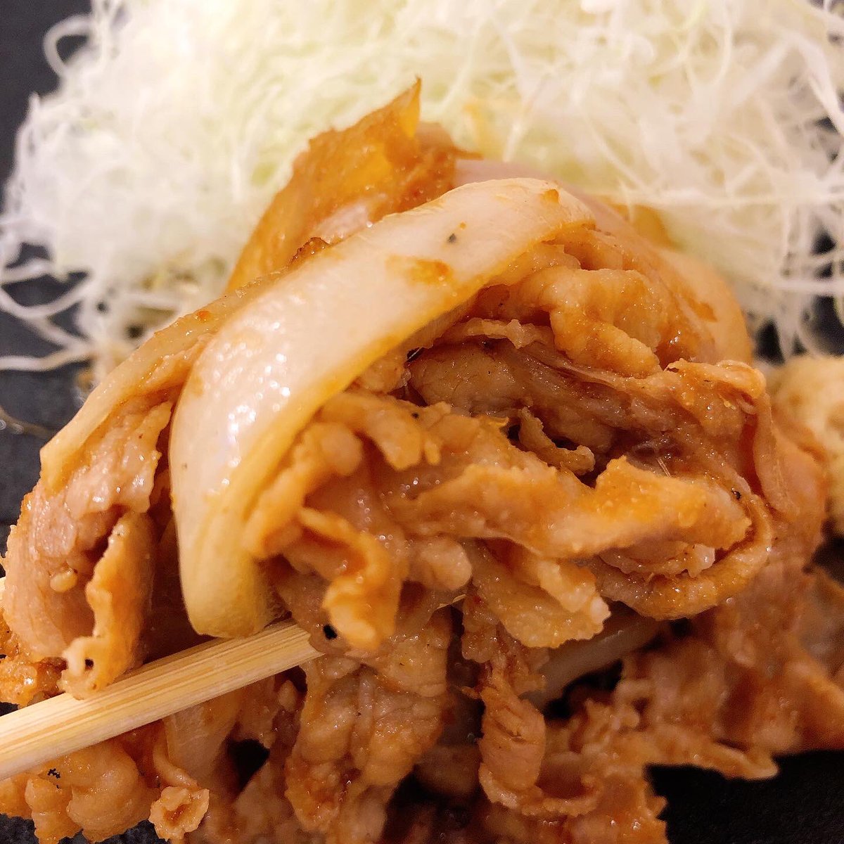 sugayuta25's tweet photo. やっぱり生姜焼き定食が一番だね😋✨
メチャクチャ美味しかった🙌 https://t.co/u8k3TR2TzS