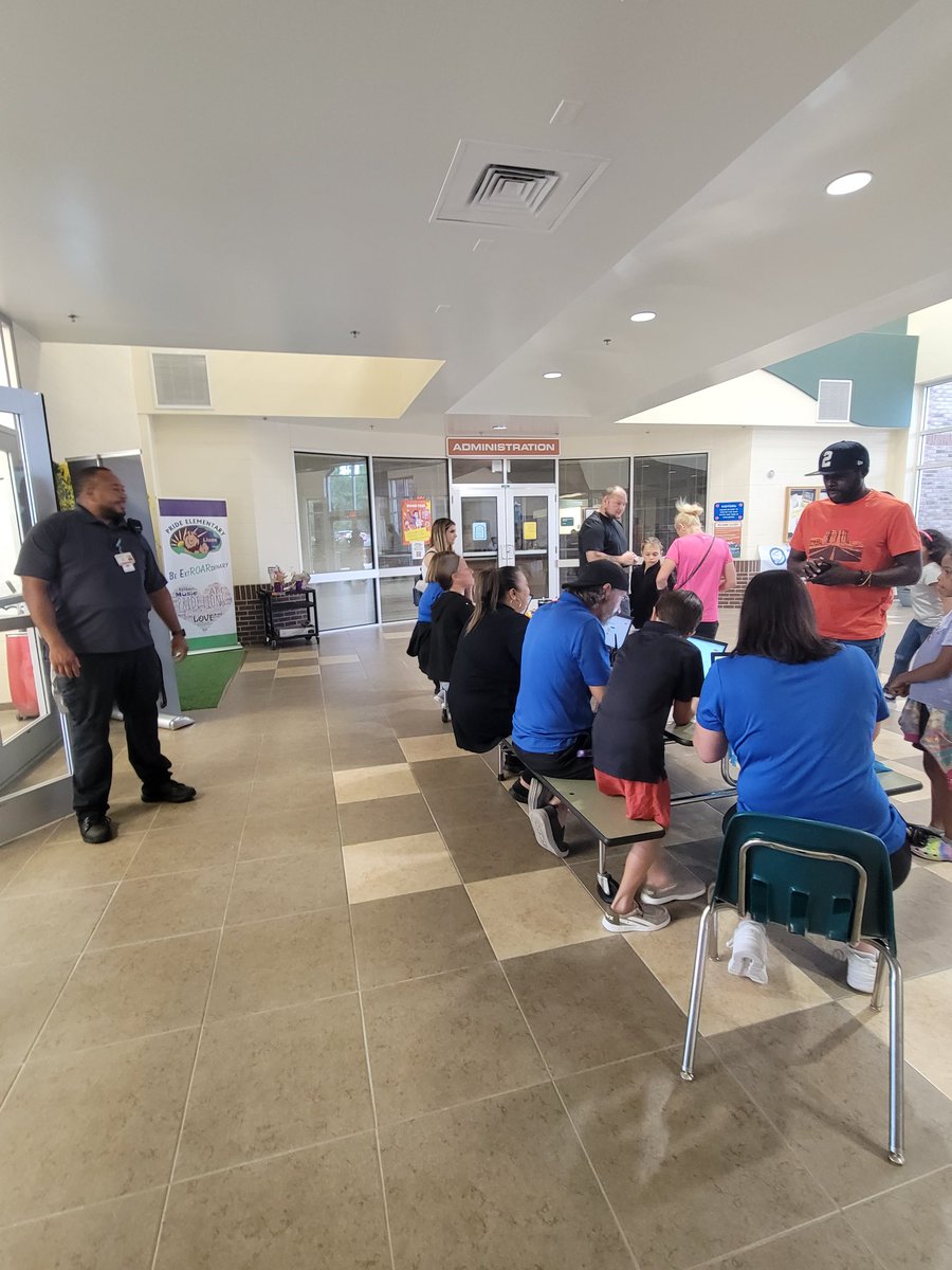 Cahillmomof6's tweet photo. Come see us tonight @Proud2BeAtPride We are ready to welcome our families. #OnlyAtPride #ThePlaceToBe #OneFamily #MovingOnUp @ahr_ecahr https://t.co/u8Dmr21J6h