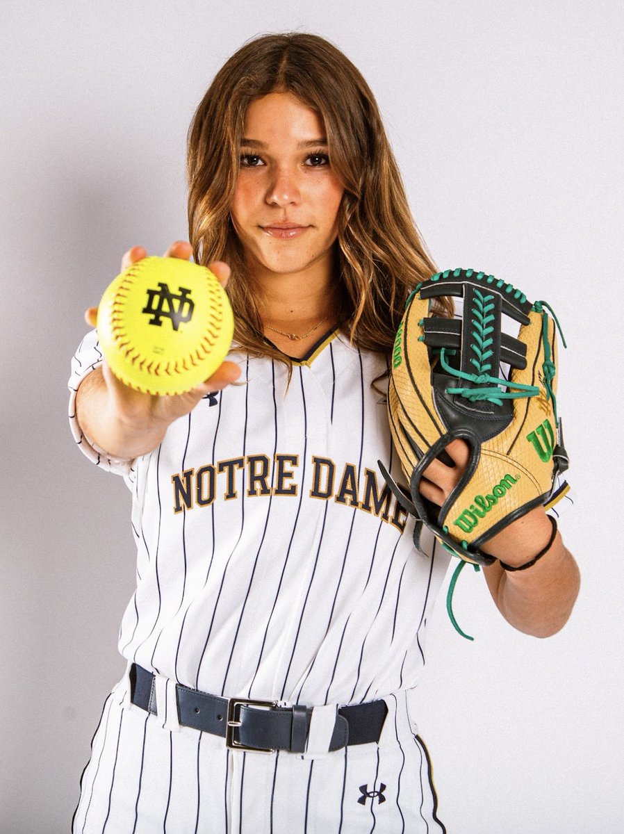 JETTorres2025's tweet image. The University of Notre Dame!!! I am Irish 鈽橈笍. @NDsoftball @NDcoachGumpf @2Ganeff @Rivie00 @j_spitale