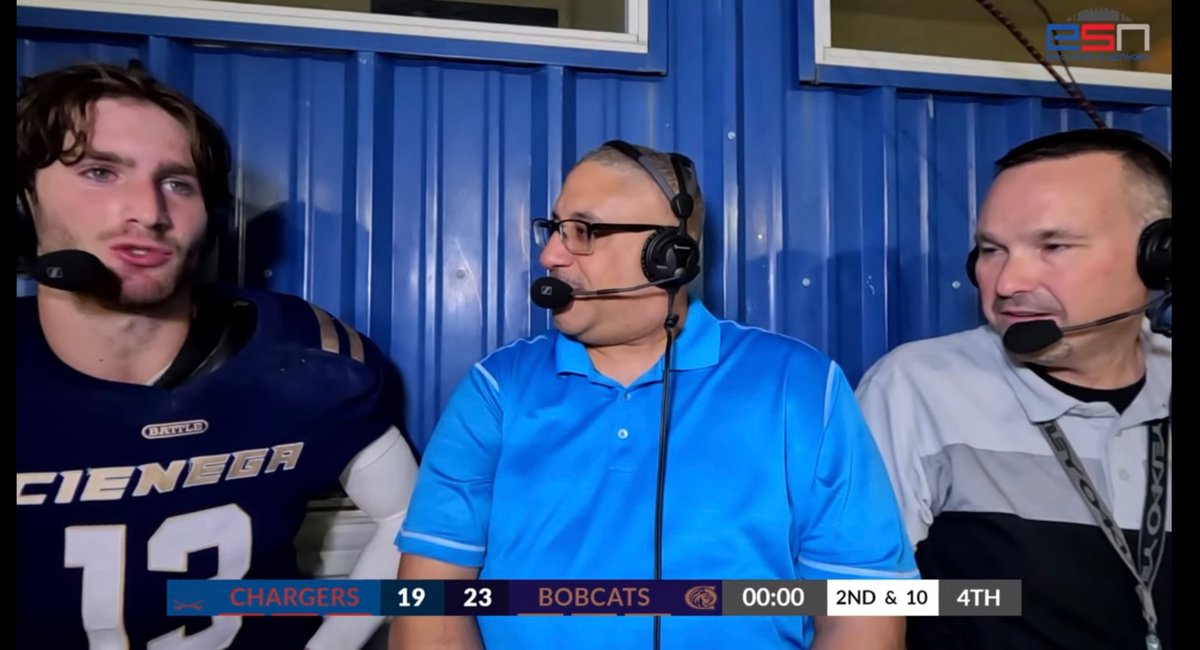 Shout out to our <a href="/Burritoexp/">Burrito Express</a> PLAYER OF THE GAME, ARI DUBIN who lead <a href="/CienegaFootball/">#TheBoysInVail</a> to a 23–19 victory tonight over the McClintock Chargers! Congratulations! #AriDubin #CienegaBobcats <a href="/RealEpicWings/">Epic Wings</a> <a href="/NSPNarizona/">NSPN - Arizona</a> <a href="/NFHSNetwork/">NFHS Network</a> #EpicTNF2023