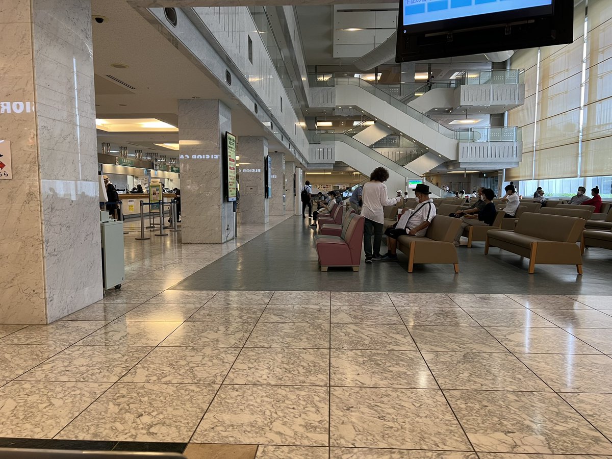 金曜日午後の外来は空いている。