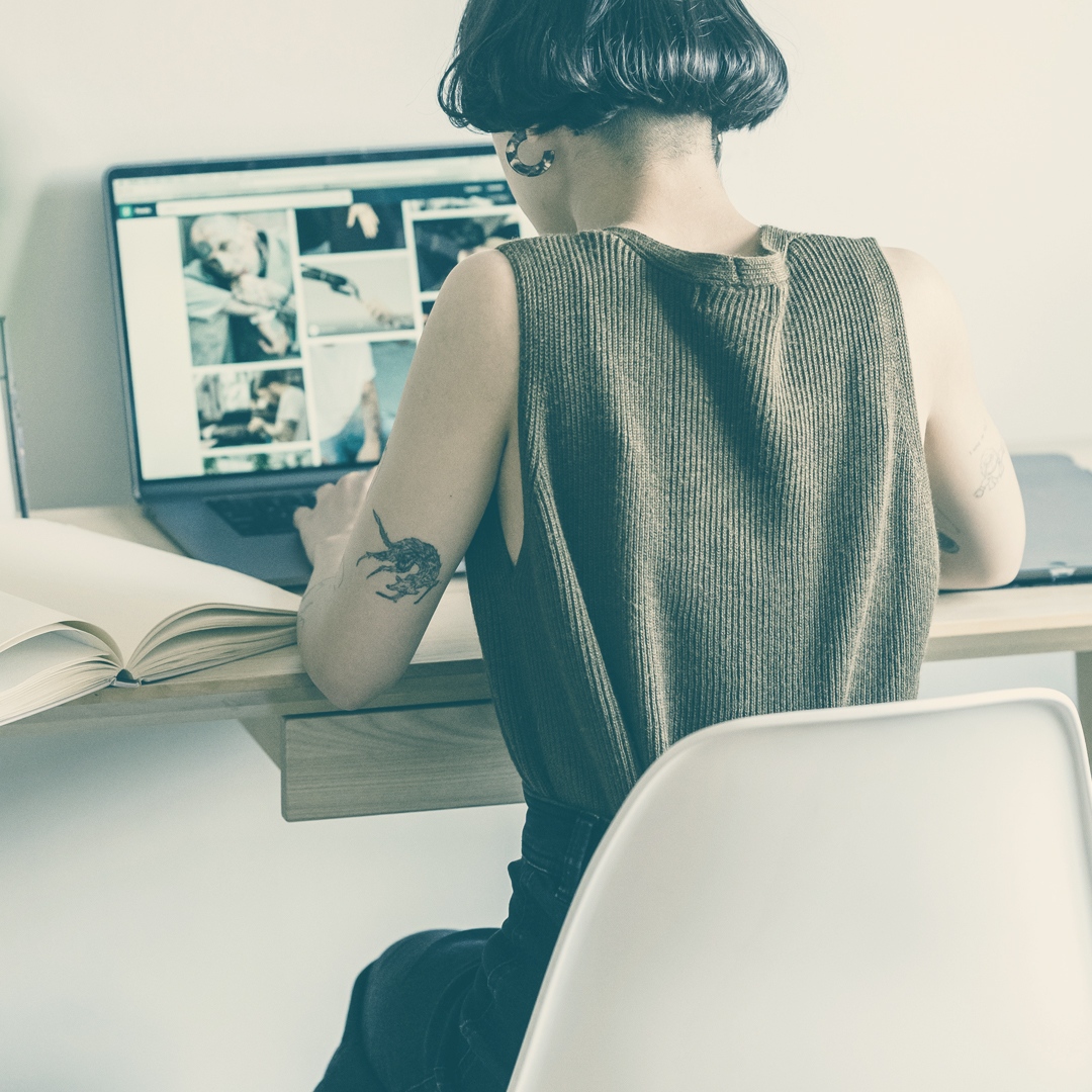 SiteMeUp's tweet image. Create a cohesive brand identity with consistent digital designs. Unify your brand&apos;s visual elements across all channels with our digital design services. Contact us to learn more.

#brandidentity #brandingstrategy #designconsistency #SiteMeUp #OnlineMarketing