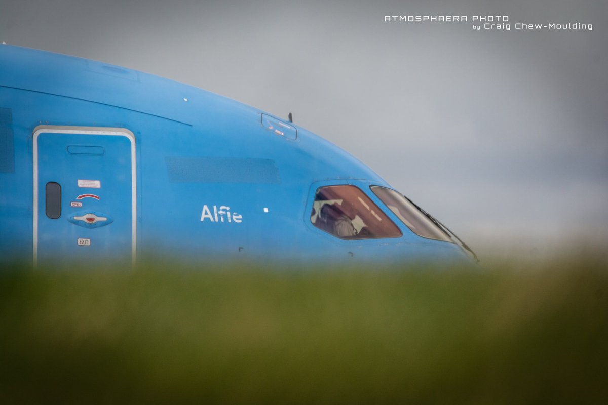 A @BoeingAirplanes 787-8 Dreamliner ‘Alfie’ G-TUIB of @TUIUK departing @manairport 05L @PlaneSpotIsCool @AeroResource #Thinkplanes @endaburke81 @_airlinerworld #avgeek #aviation #Boeing #dreamliner
